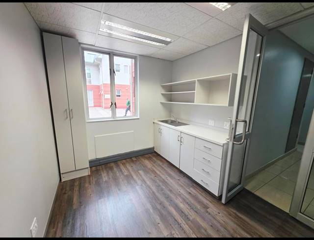 BUSINESS PROPERTY TO RENT IN FAERIE GLEN